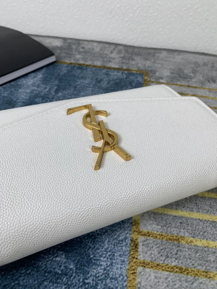 YSL Uptown Chain Wallet 6077881 LM011 19cm