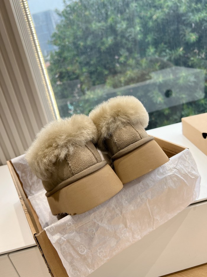 UGG Casual Shoes 006 XM052