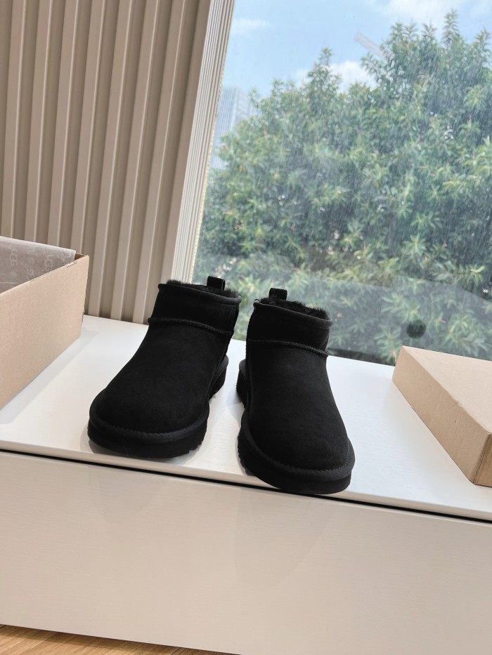 UGG Casual Shoes 004 XM081