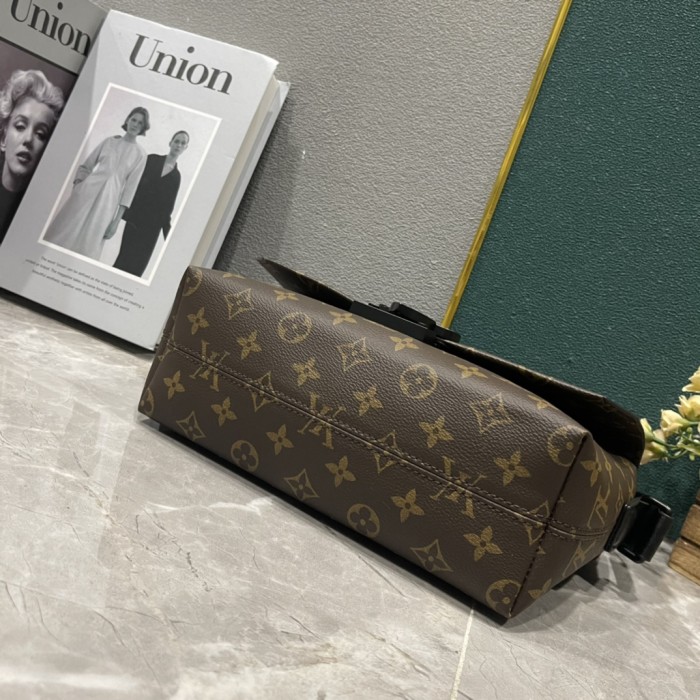 LV S-Cape Messenger Bag M23741 LM061 28cm