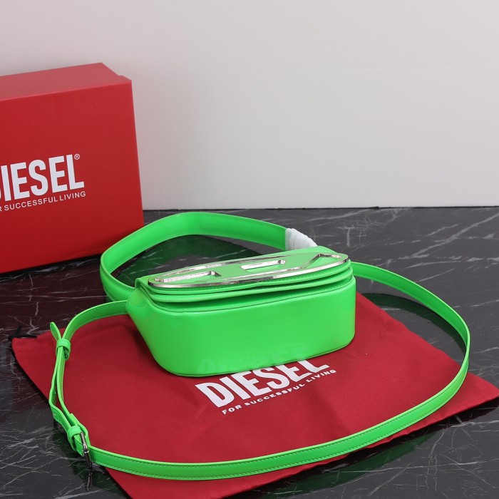 Diesel 1DR Shoulder Bag 521 LM09 20cm