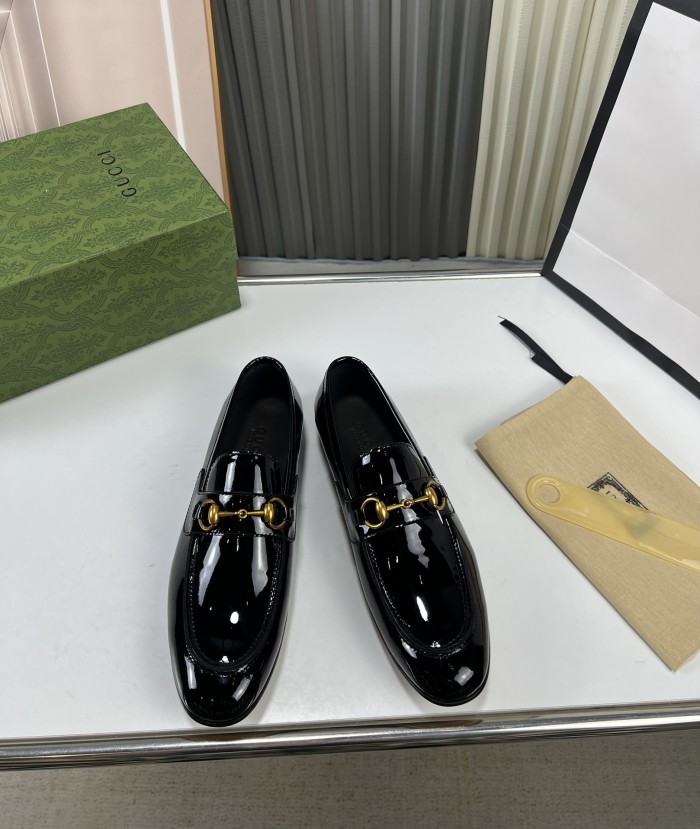 Gucci 024 Casual shoes XM053