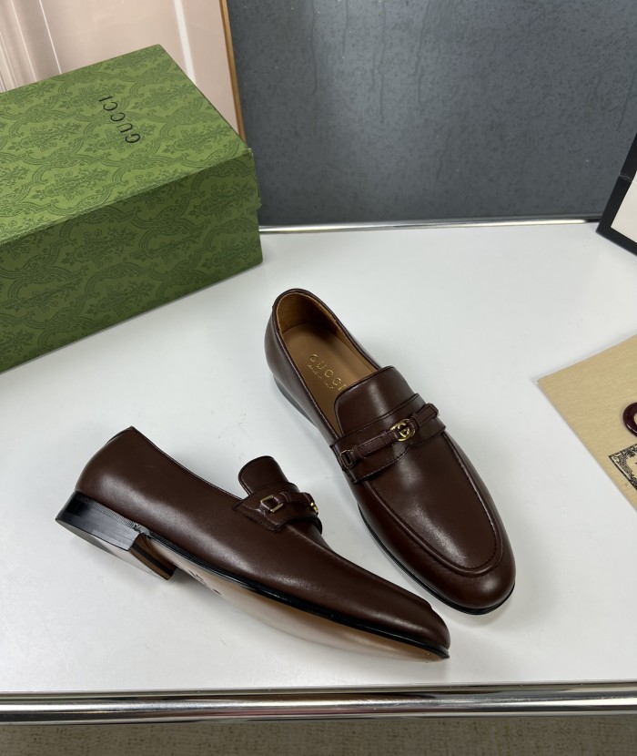 Gucci 027 Casual shoes XM053