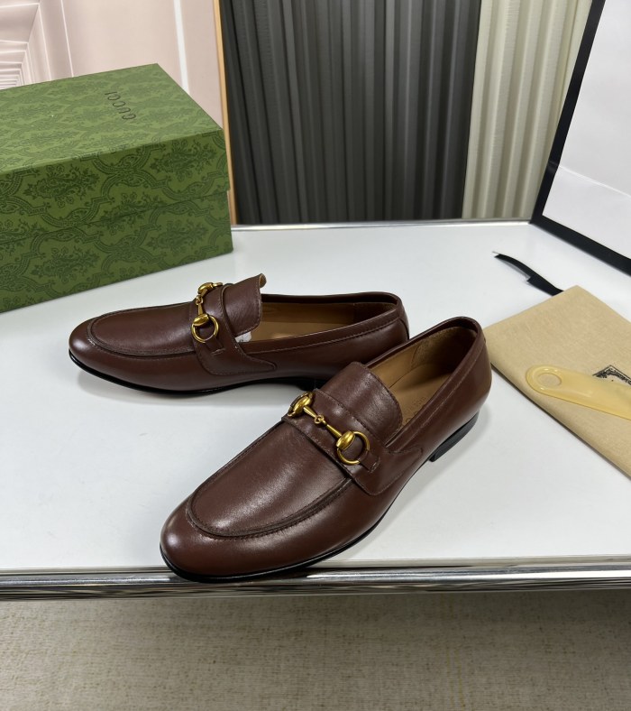 Gucci 024 Casual shoes XM053
