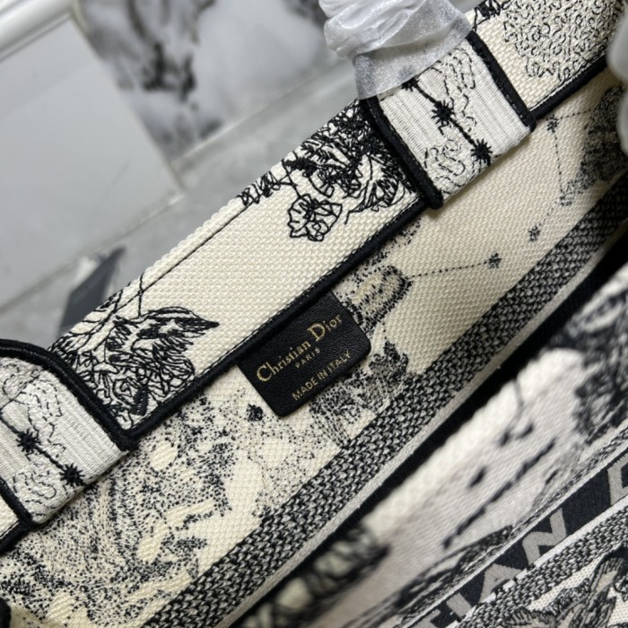 High quality Medium Dior Book Tote 0175 XB022 36cm
