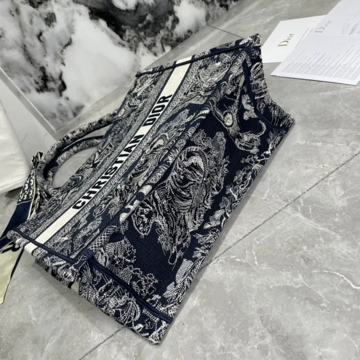 High quality Medium Dior Book Tote 0175 XB022 36cm