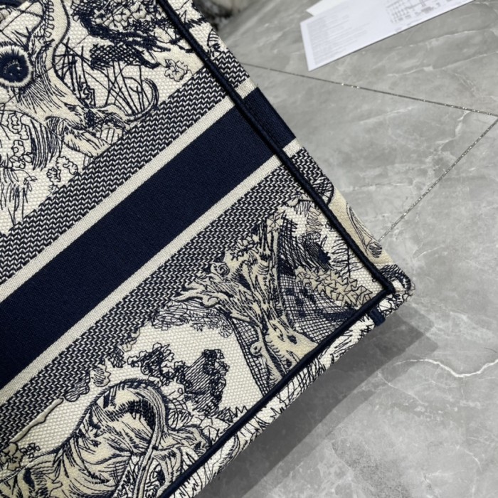 High quality Medium Dior Book Tote 0175 XB022 36cm