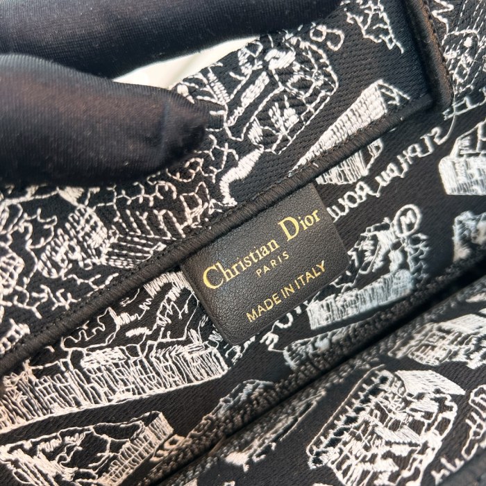 High quality Medium Dior Book Tote 1296 DLAM022 36cm