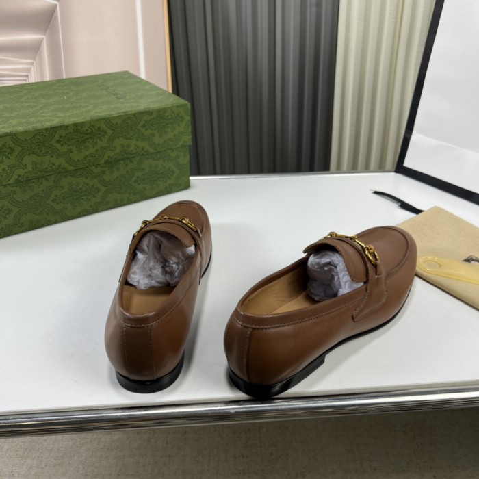 Gucci 024 Casual shoes XM053