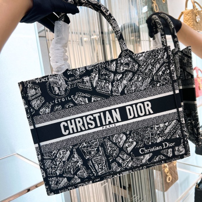 High quality Medium Dior Book Tote 1296 DLAM022 36cm