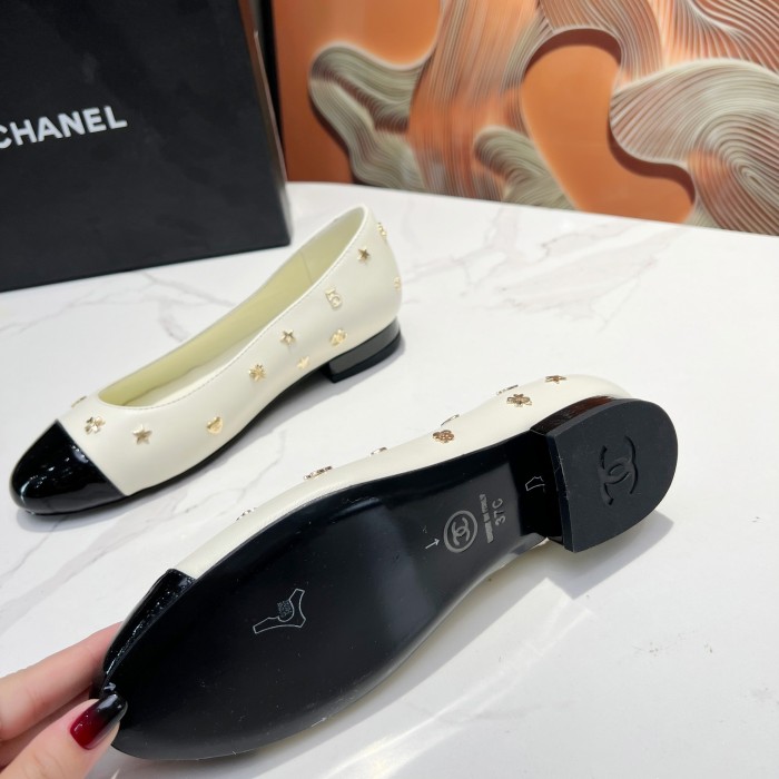 Chanel 023 Casual shoes XM053