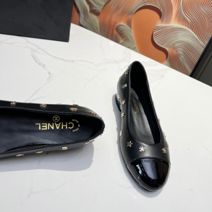 Chanel 023 Casual shoes XM053
