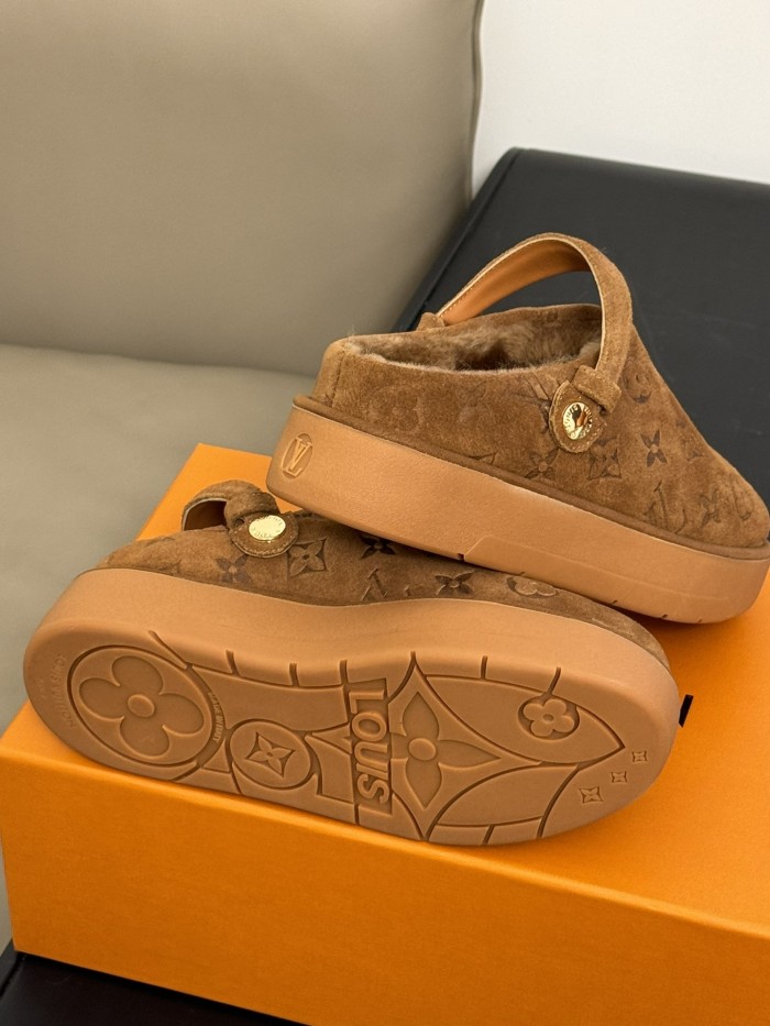 LV shoes 018 XM023