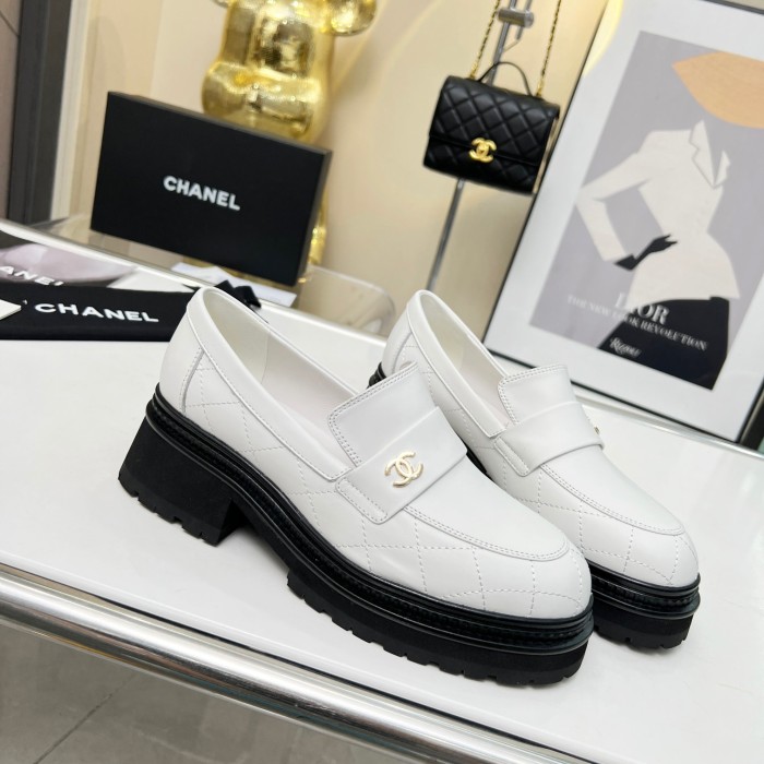 Chanel 024 Casual shoes XM033
