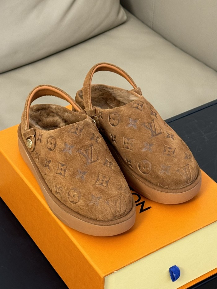 LV shoes 018 XM023
