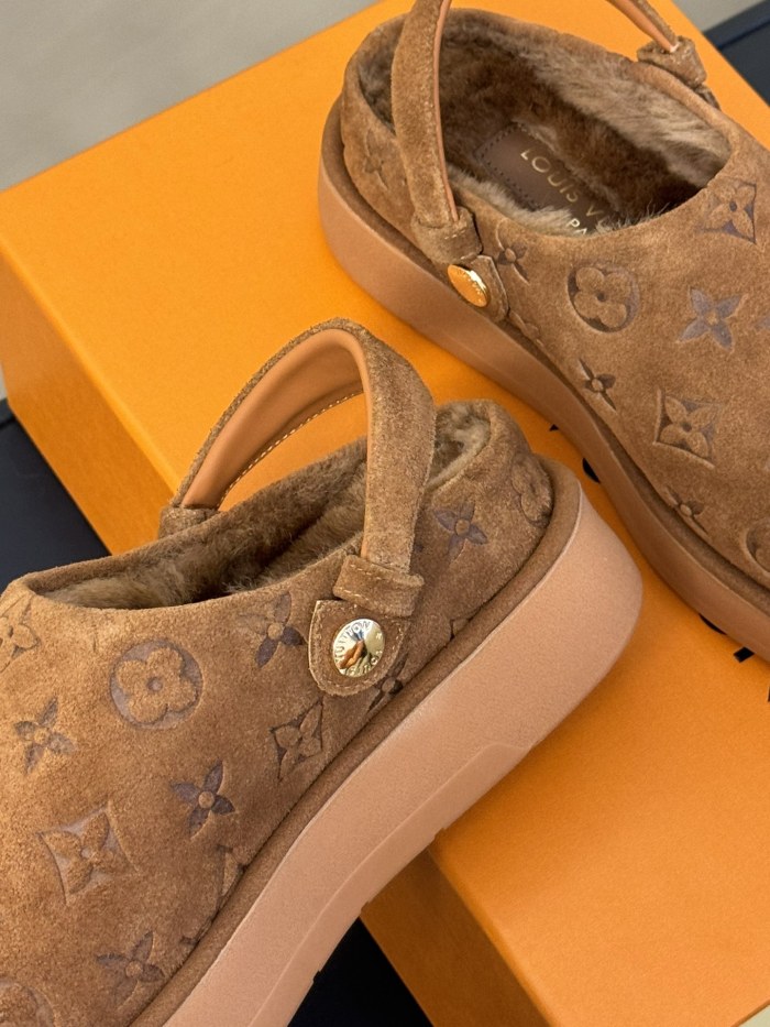 LV shoes 018 XM023