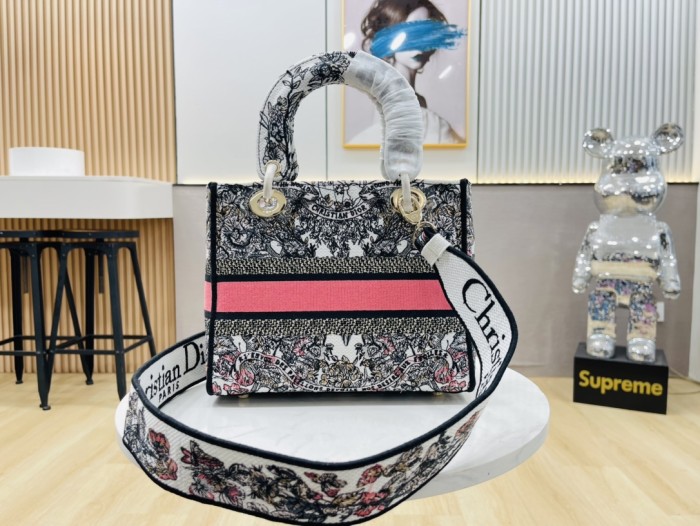 High quality Dior Medium Lady D-Lite Bag 9920 DD003 24cm