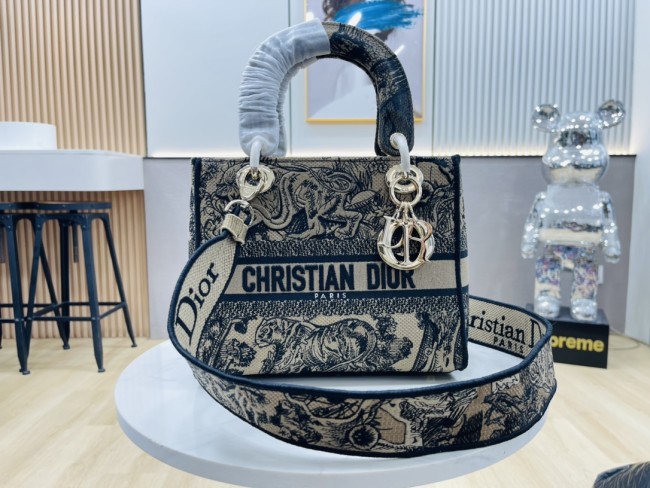 High quality Dior Medium Lady D-Lite Bag 9920 DD003 24cm