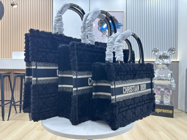 High quality Dior Book Tote 002 DD071032042 26.5-42cm