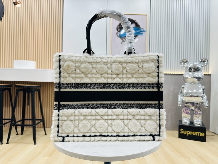 High quality Dior Book Tote 001 DD071032042 26.5-42cm