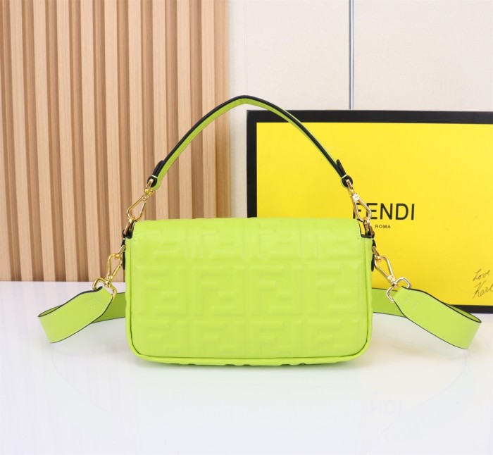 Fendi Baguette Bag F6603 LM071 26cm
