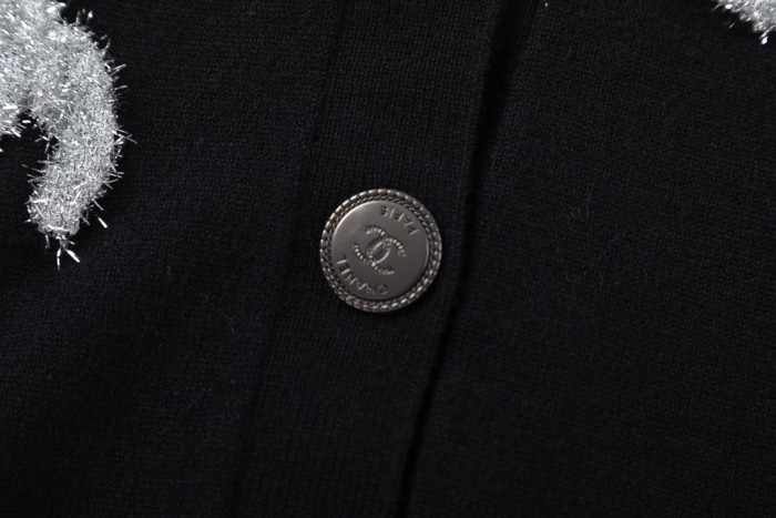 Chanel Knitwear 001