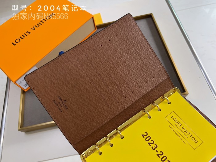 LV2004MQ06 14*18.5 CM