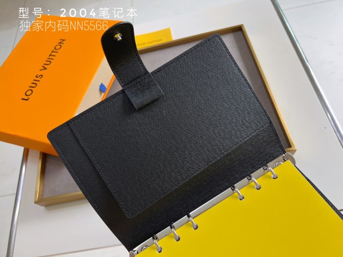 LV2004MQ06 14*18.5 CM