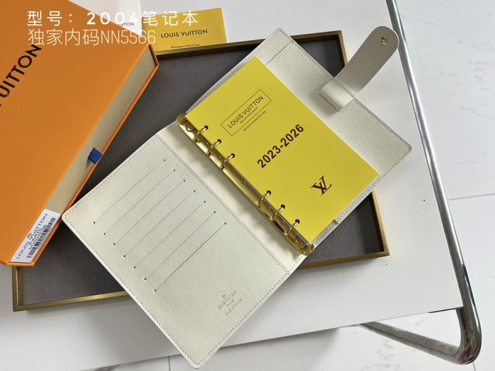 LV2004MQ06 14*18.5 CM