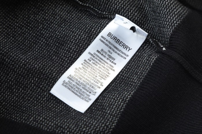 Burberry Knitwear 010