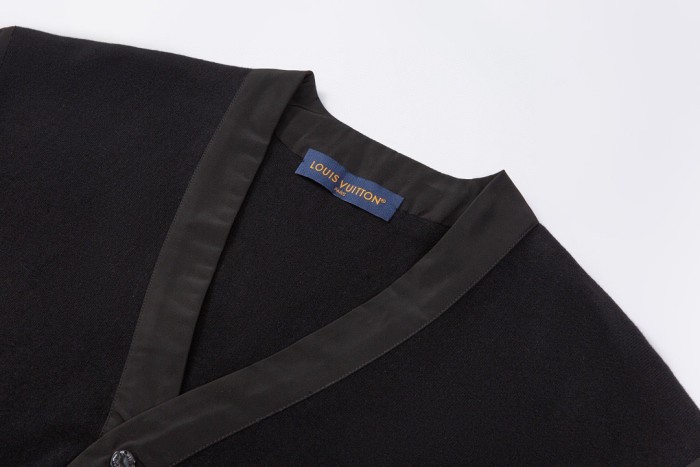 LV Knitwear 028