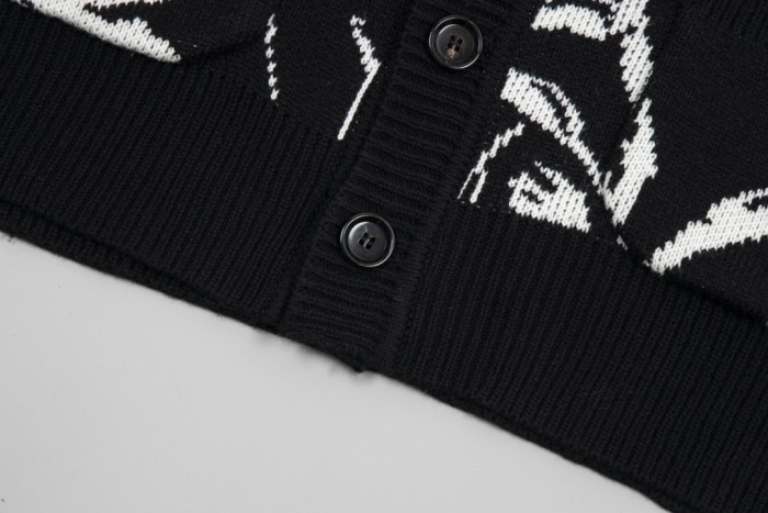 LV Knitwear 029