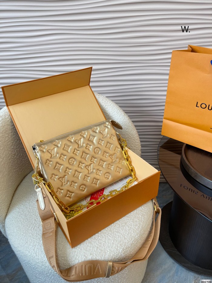 High quality LV Coussin PM M57793 DB081 27cm