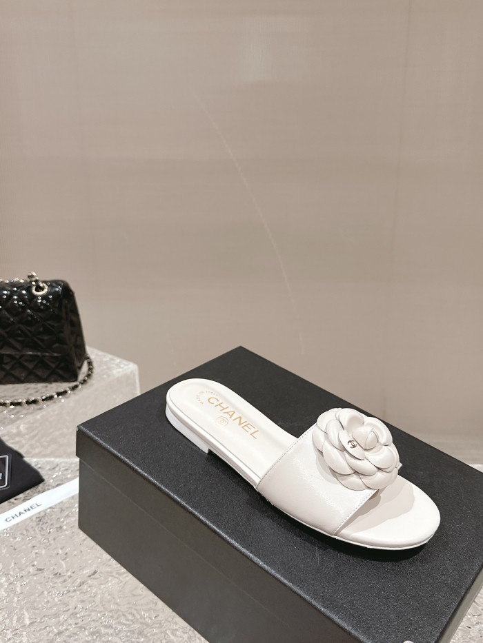 Chanel shoes 044 XM062
