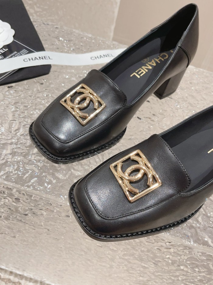 Chanel shoes 038 XM023