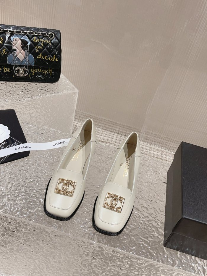 Chanel shoes 038 XM023