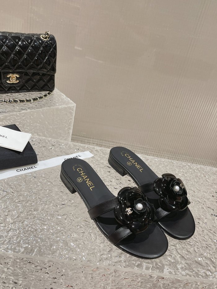 Chanel shoes 047 XM082