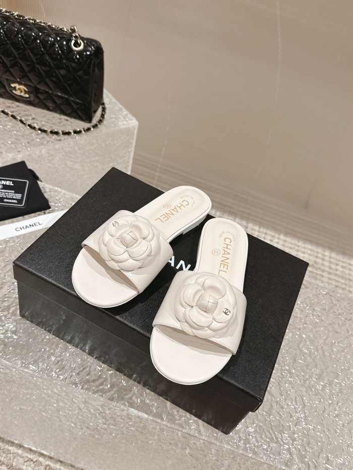 Chanel shoes 044 XM062