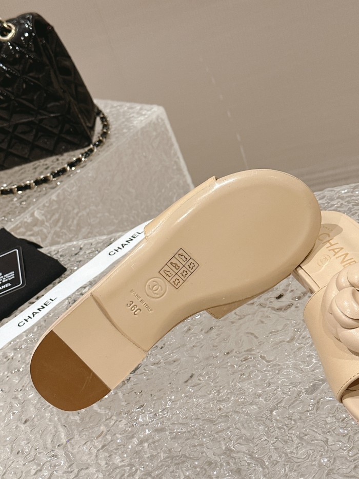 Chanel shoes 044 XM062
