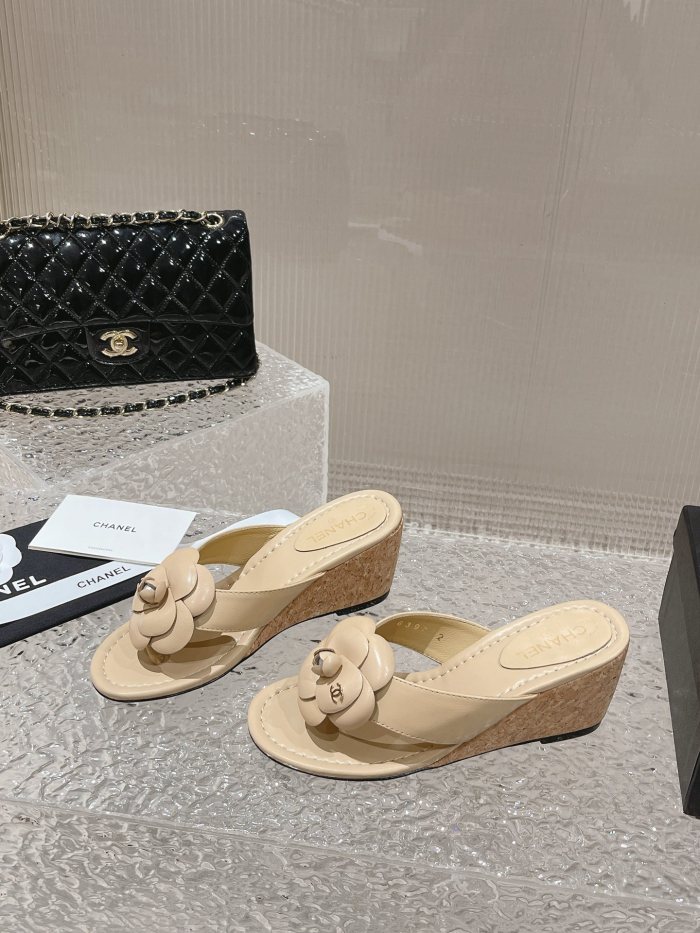 Chanel shoes 049 XM082