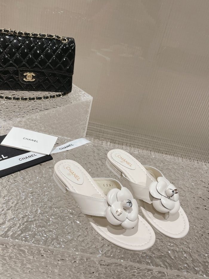 Chanel shoes 048 XM082