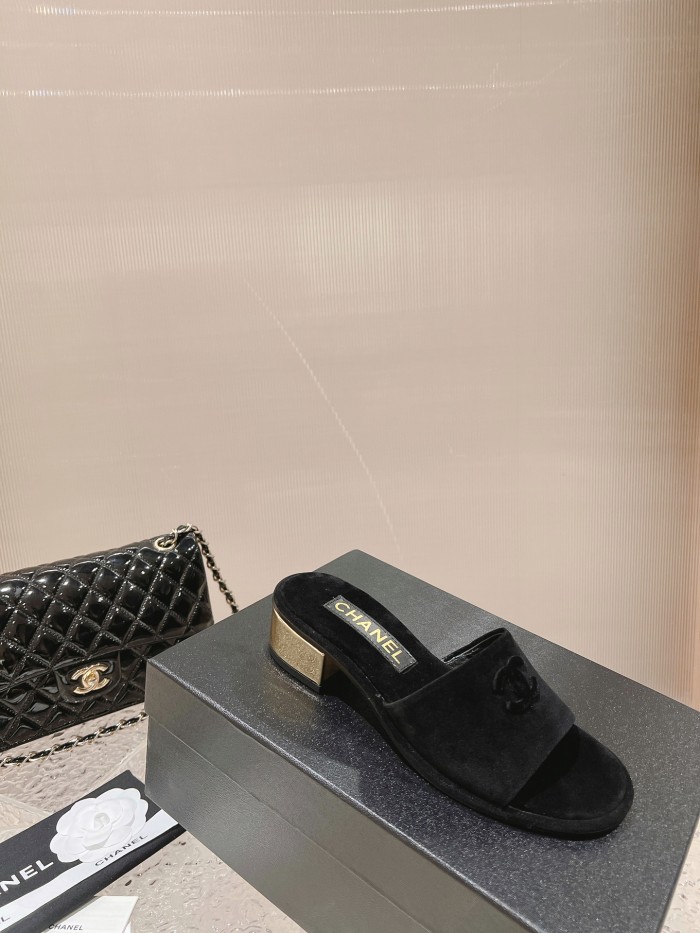 Chanel shoes 031 XM082