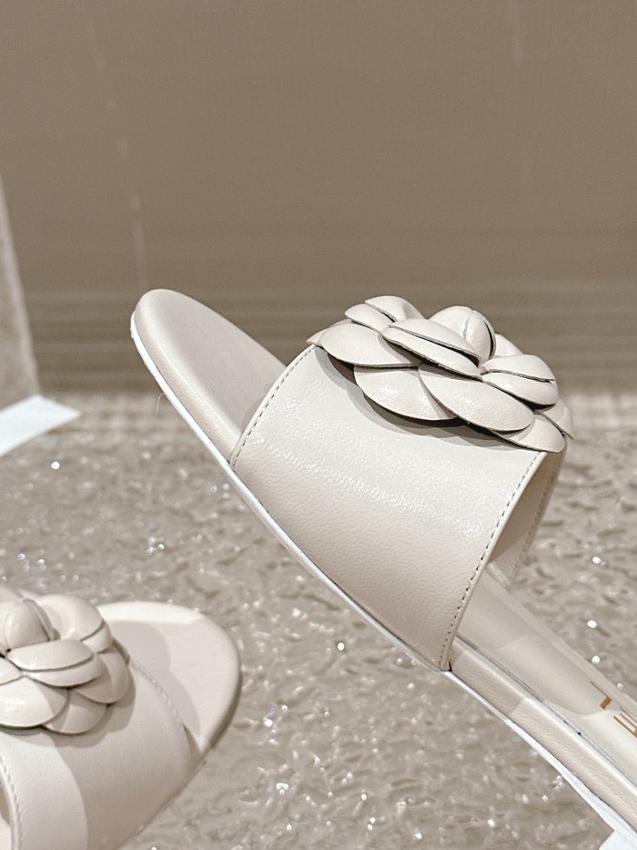 Chanel shoes 044 XM062
