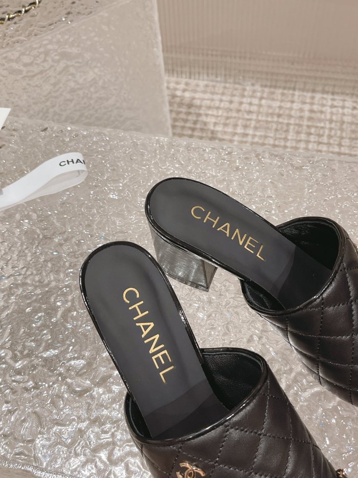 Chanel shoes 043 XM082