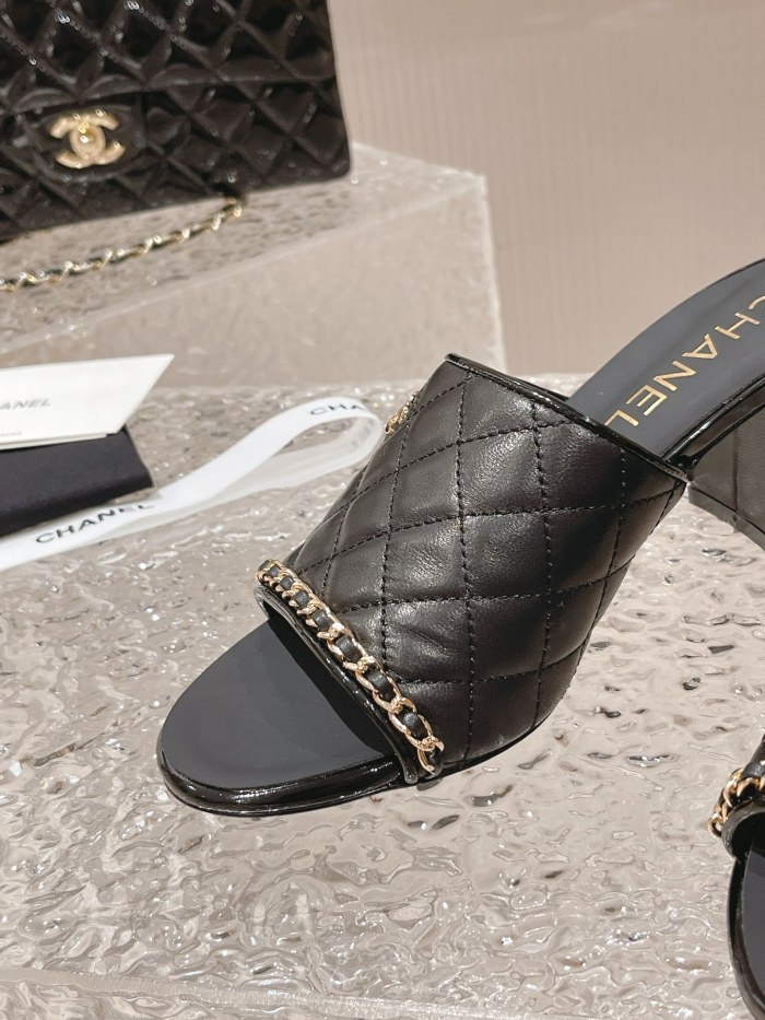 Chanel shoes 043 XM082