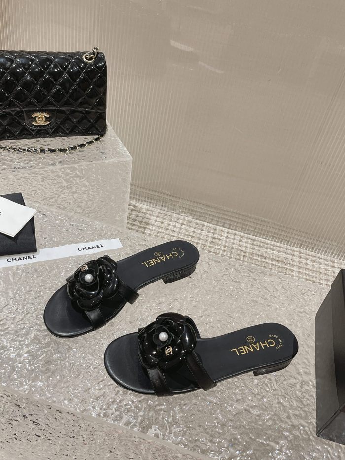 Chanel shoes 047 XM082