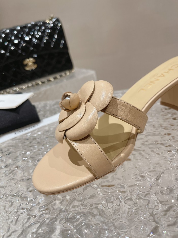 Chanel shoes 046 XM082