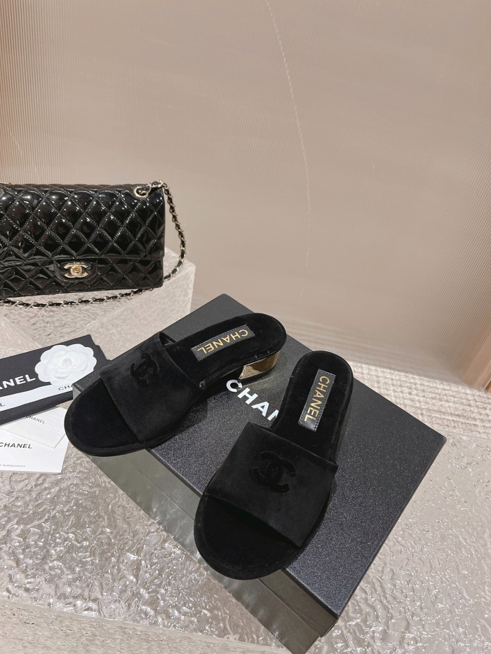Chanel shoes 031 XM082