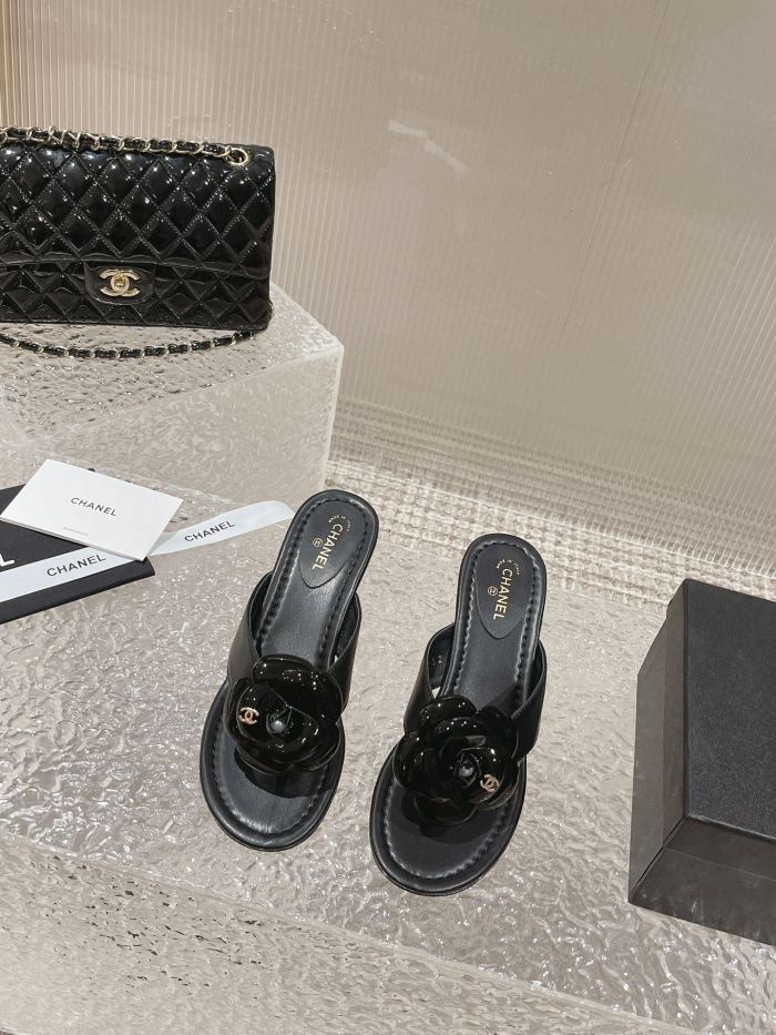 Chanel shoes 049 XM082