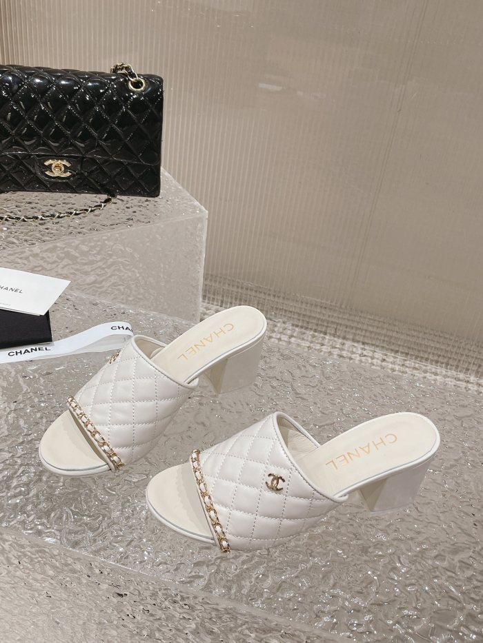 Chanel shoes 043 XM082